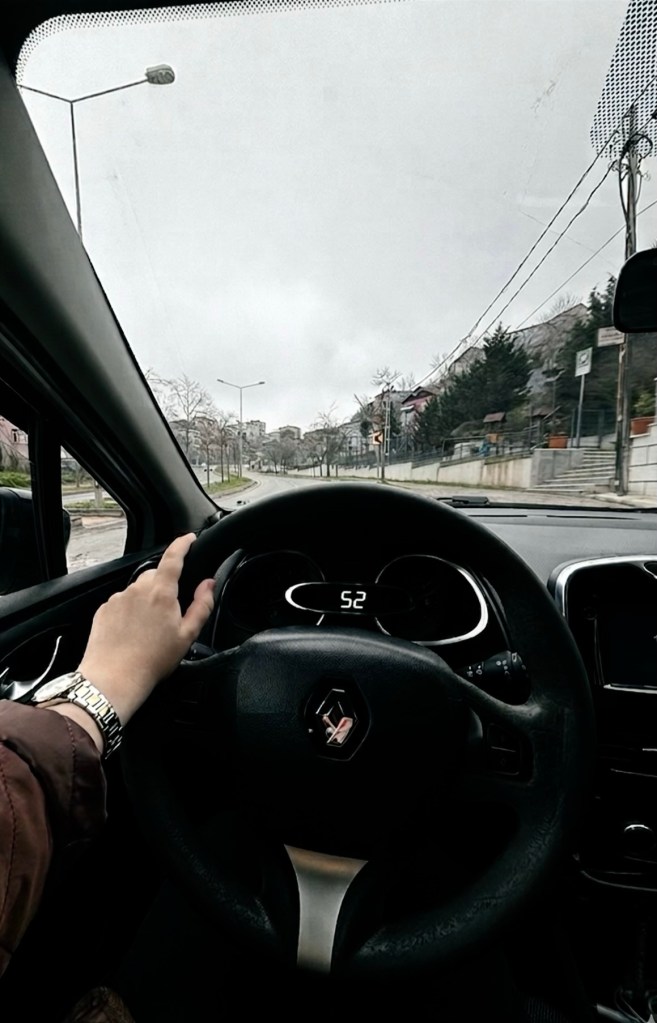 Kontrol, Denge ve Sürüş: Direksiyonun Ötesindeki&nbsp;Disiplin